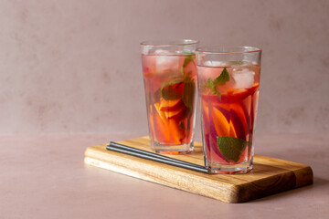 Cold peach tea with mint. Cold drinks. Healthy eating. Vegetarian food.