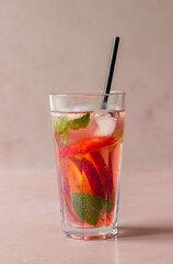 Cold peach tea with mint. Cold drinks. Healthy eating. Vegetarian food.