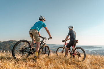 Fototapeta premium Man riding his mountain bike outdoor in nature