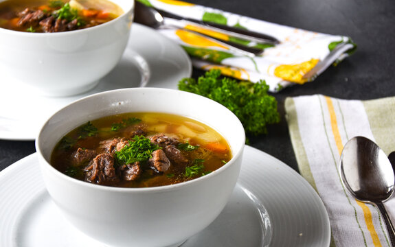 Low Carb Rindfleischsuppe mit Gem&uuml;se