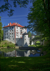 Fototapeta na wymiar Castle Sneznik in Slovenia. Schloß Schneeberg. 