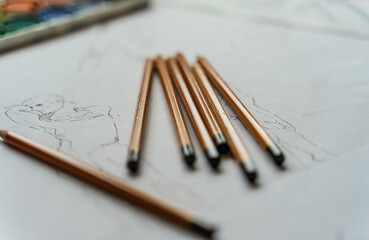 Drawing, sketching the human figure with a pencil