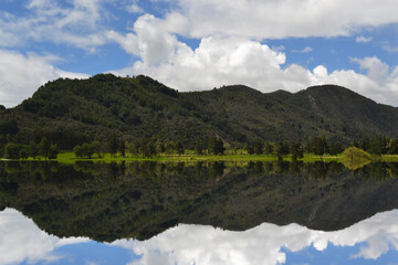  lake water blue sky mountain green Colombia