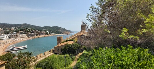 bridge over the sea castel