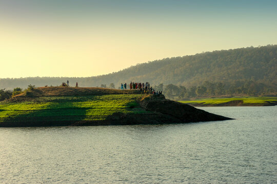 Some villages, on a mound on the banks of the narmada river.