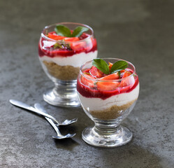 yogurt with strawberries