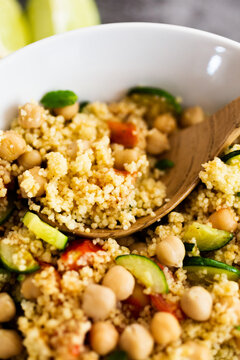 Cous cous with zucchini, lime and chickpeas