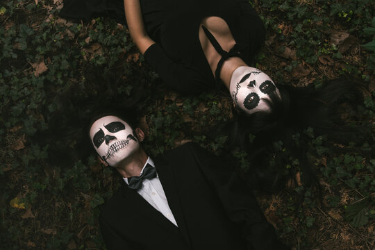 Halloween Couple in love - Powered by Adobe