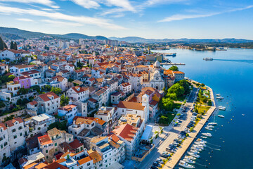 Obraz premium Aerial view of the city of Sibenik in the summer morning, Croatia