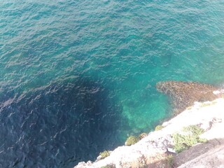 eau clair de polignano a mare, italie