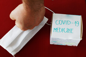 Lekarstwo na COVID-19 - obrazy, fototapety, plakaty