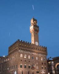 Fototapeta premium Night photo of a Palace in Florence Italy