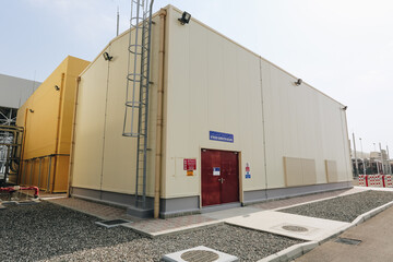 Power plant and surrounding buildings