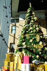 December event, Christmas tree decoration