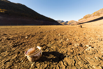 Dry reservoir due to the drought in Spain