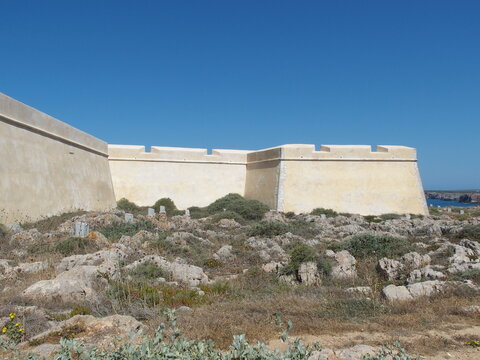 Mauern und Bastionen der Festung von Sagres Portugal