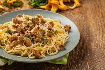 Spaghetti with mushroom chanterelles