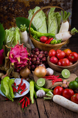 Composition with assorted raw organic vegetables
