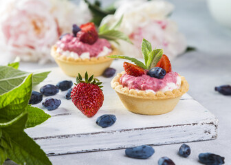 Image with tartlets.