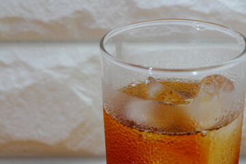 アイスティー入ったグラスのクローズアップ  iced tea