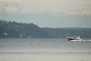 Fototapeta premium Boat on the lake
