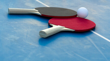 tennis de table sport loisir bleu rouge