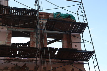 vintage Minsk suburb buildings with balconies and unique yard