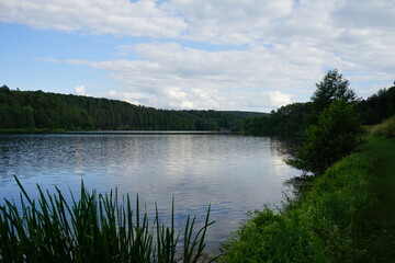 Der Twistesee ist ein Stausee an der Twiste