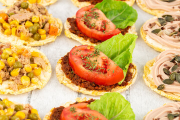 Quinoa crackers