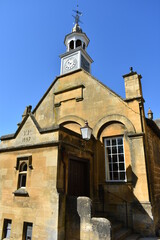 England, Gloucestershire, Cotswolds, Chipping Campden, houses and church