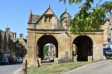 Fototapeta na wymiar England, Gloucestershire, Cotswolds, Chipping Campden, houses and church