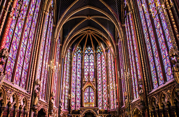 Fototapeta na wymiar The Sainte Chapelle (Holy Chapel) in Paris, France. The Sainte Chapelle is a royal medieval Gothic chapel in Paris and one of the most famous monuments of the city.