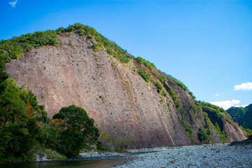 古座川の一枚岩