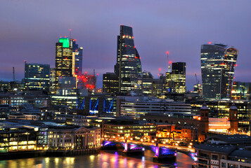 Fototapeta na wymiar night view of the City in London, UK