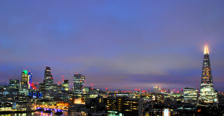 Fototapeta premium London skyline at night