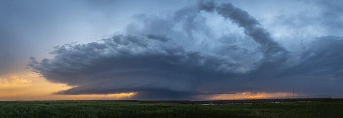 Severe Weather on the Great Plains in Summertime