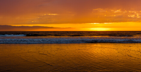 Obraz premium Sunset at the Torrey Pine beach, San Diego, California