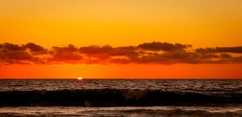 Fototapeta na wymiar Sunset at the Torrey Pine beach, San Diego, California