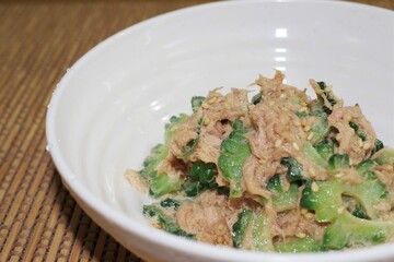 ゴーヤとツナの和え物