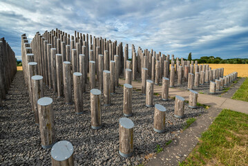 Stangenpyramide in Dreieich im Regionalpark RheinMain