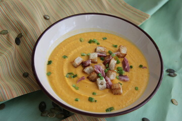 ream pumpkin soup with meat