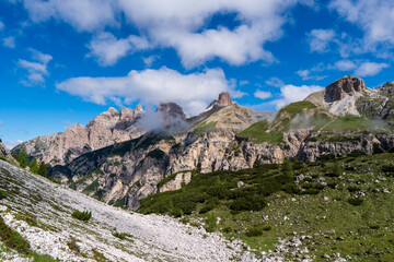 Fototapeta na wymiar Spring air on the dolomites