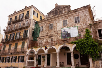 Fototapeta na wymiar Old vernacular houses in the town of Corfu, Greece