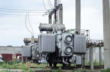 High voltage transformer