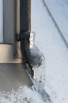 Frozen Drainpipes (risk Of Damage). UK