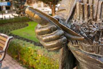 OFICIO DE UN PASADO RECIENTE