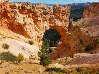 Hole in the Rock Bryce Canyon 
