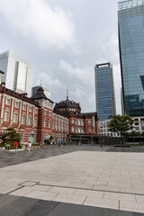 Fototapeta premium 東京駅前の風景 