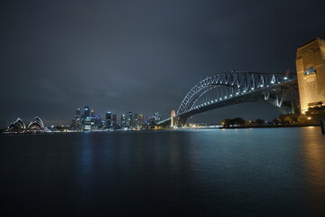 sydney harbour bridge at night