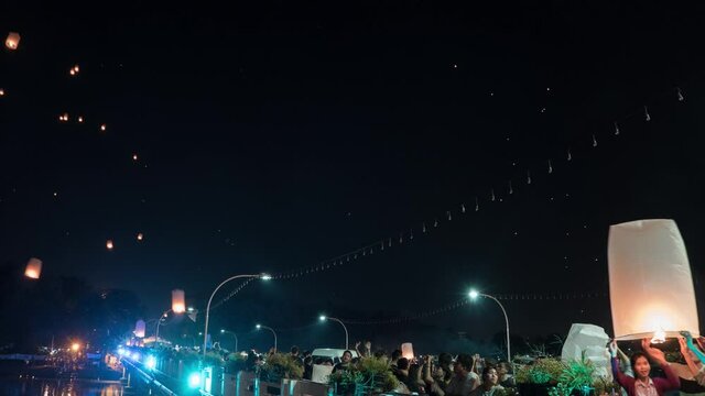 Chiang Mai Thailand - Yi Peng Loy Krathong Festival - Flying Lantern Time Lapse